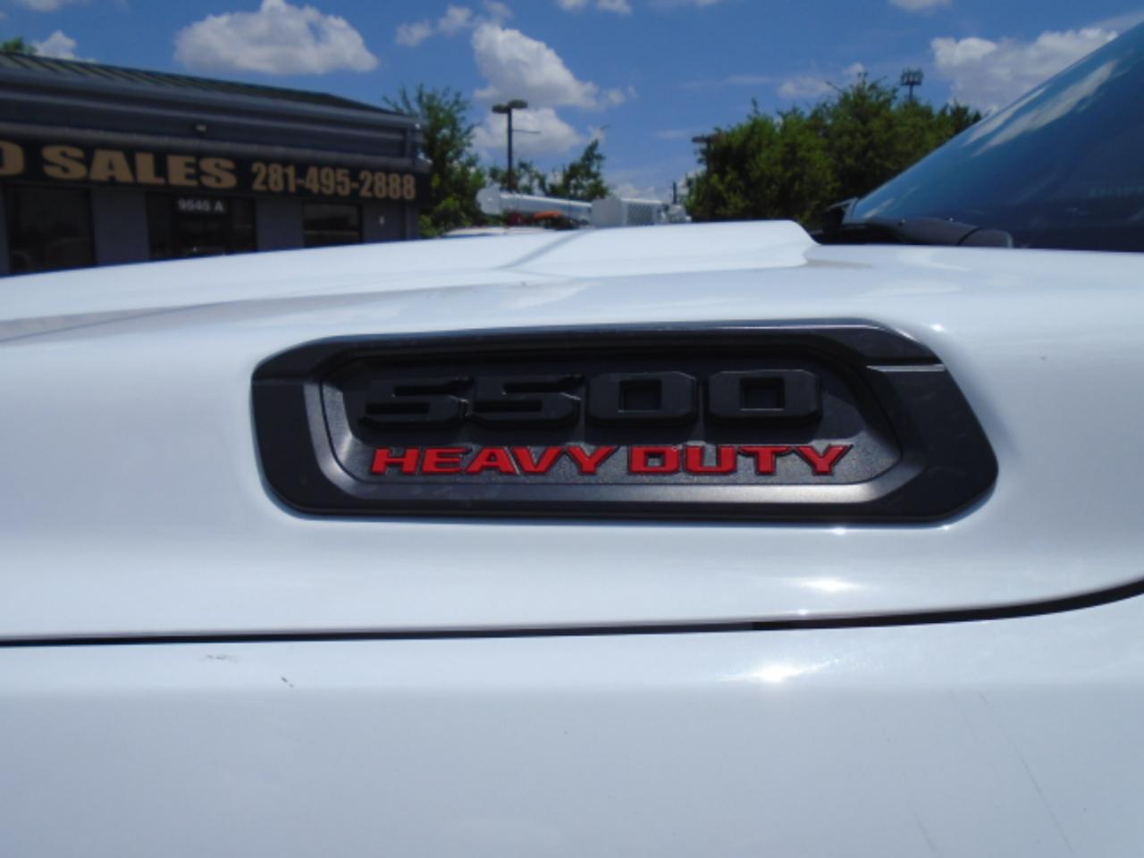 RAM 5500 Crew Cab SWB 4WD DRW 2024