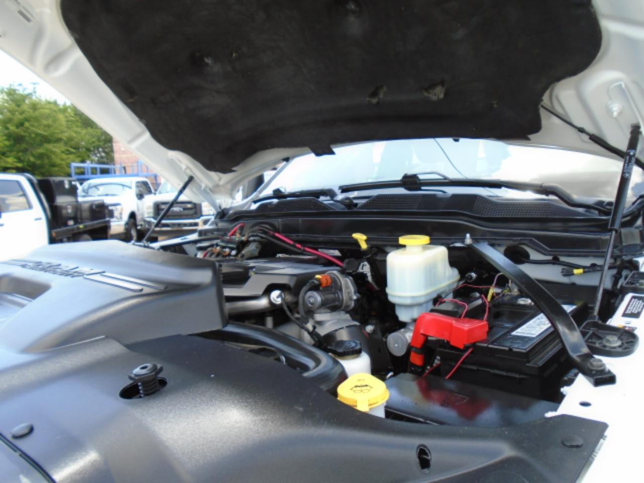 RAM 5500 Crew Cab SWB 4WD DRW 2024