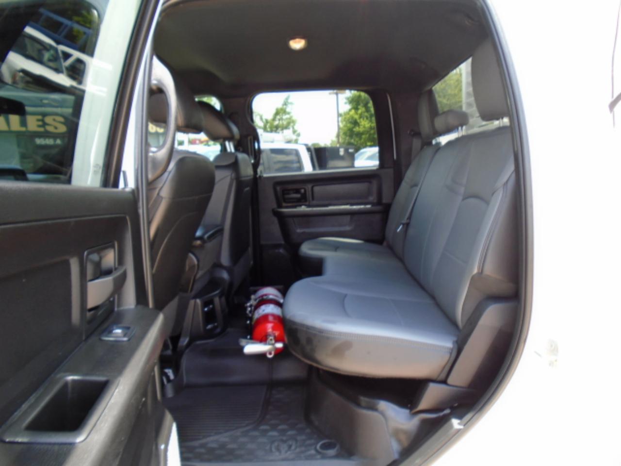 RAM 5500 Crew Cab SWB 4WD DRW 2024