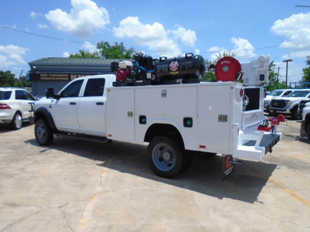 RAM 5500 Crew Cab SWB 4WD DRW 2024