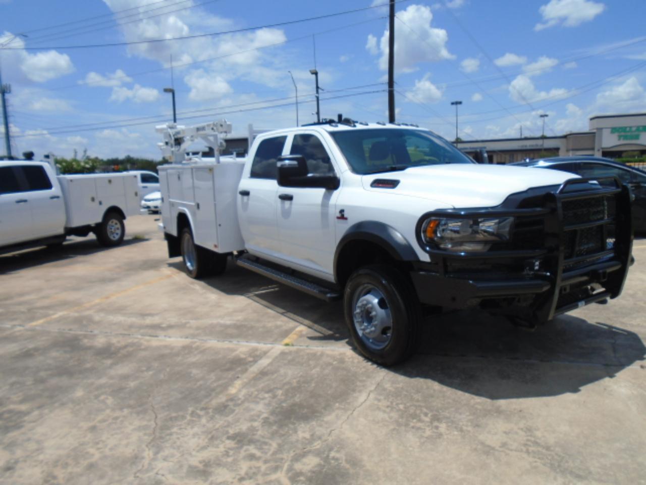 RAM 5500 Crew Cab SWB 4WD DRW 2024
