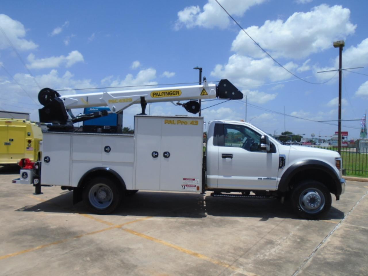 Ford F-550 Regular Cab DRW 2WD 2019