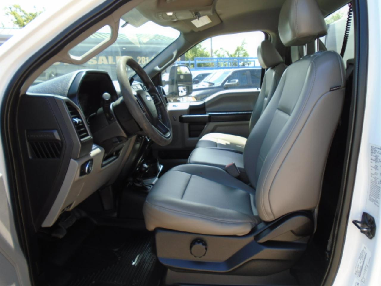 Ford F-550 Regular Cab DRW 4WD 2018