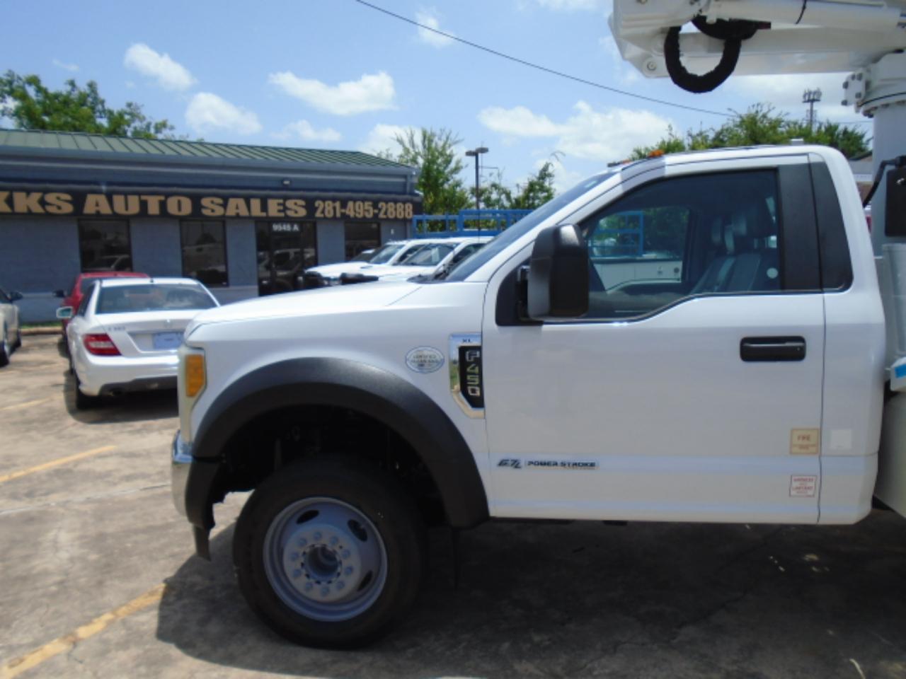 Ford F-450 SD Regular Cab DRW 2WD 2019