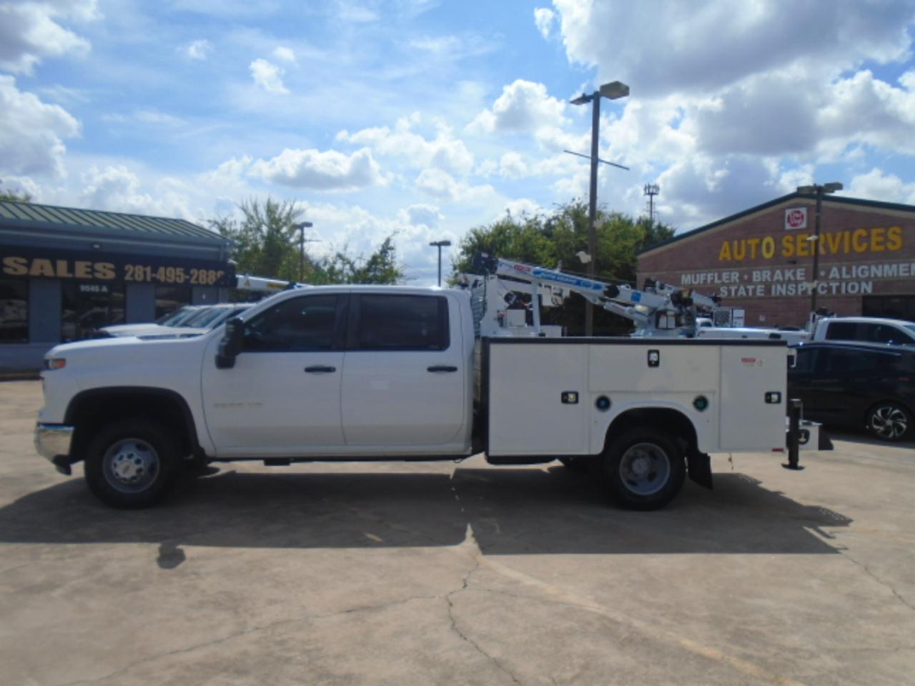 Chevrolet Silverado 3500HD Work Truck Crew Cab 4WD 2024