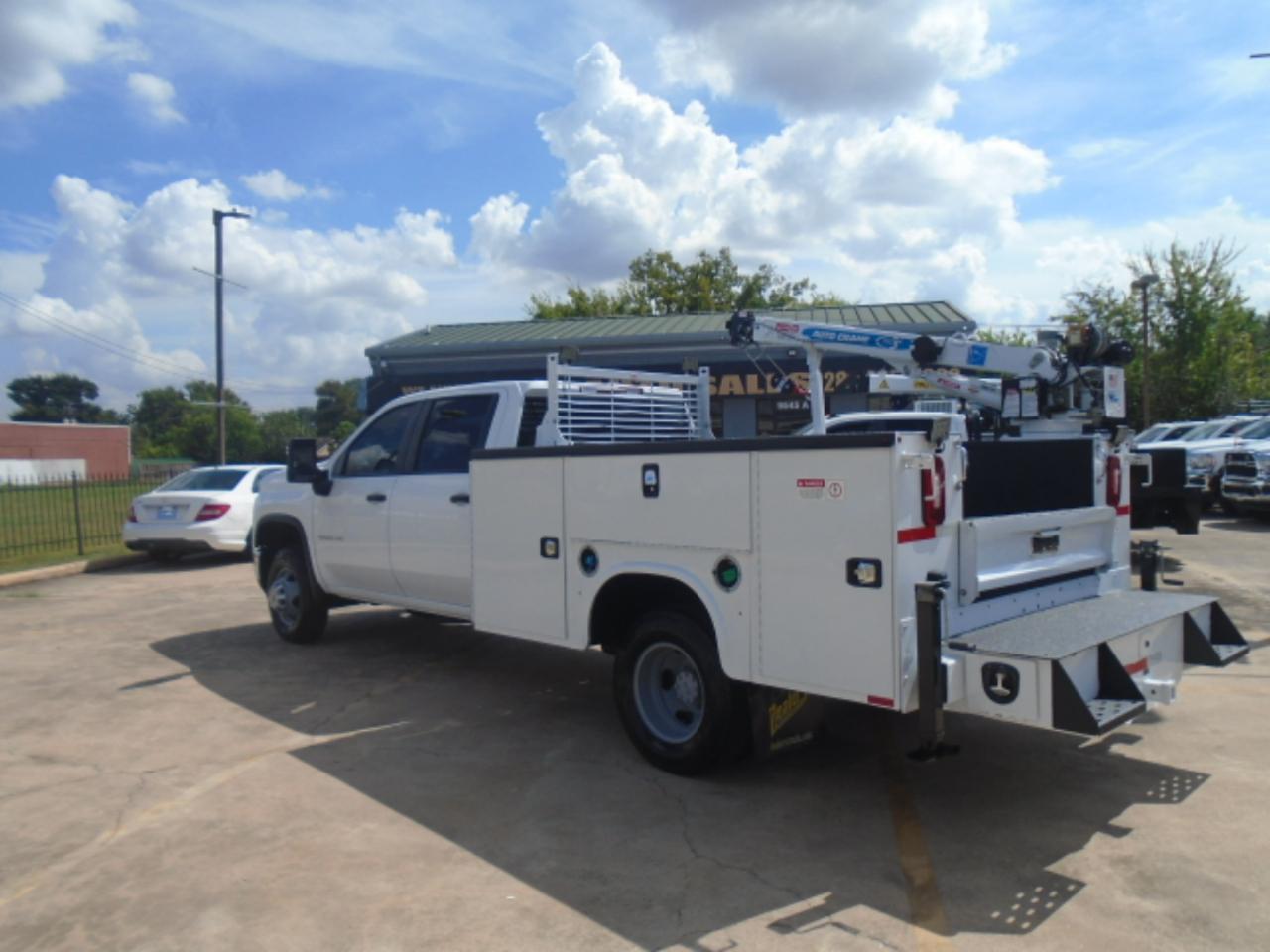 Chevrolet Silverado 3500HD Work Truck Crew Cab 4WD 2024