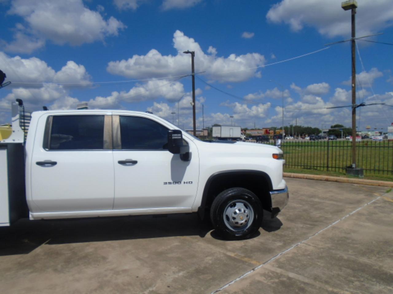 Chevrolet Silverado 3500HD Work Truck Crew Cab 4WD 2024
