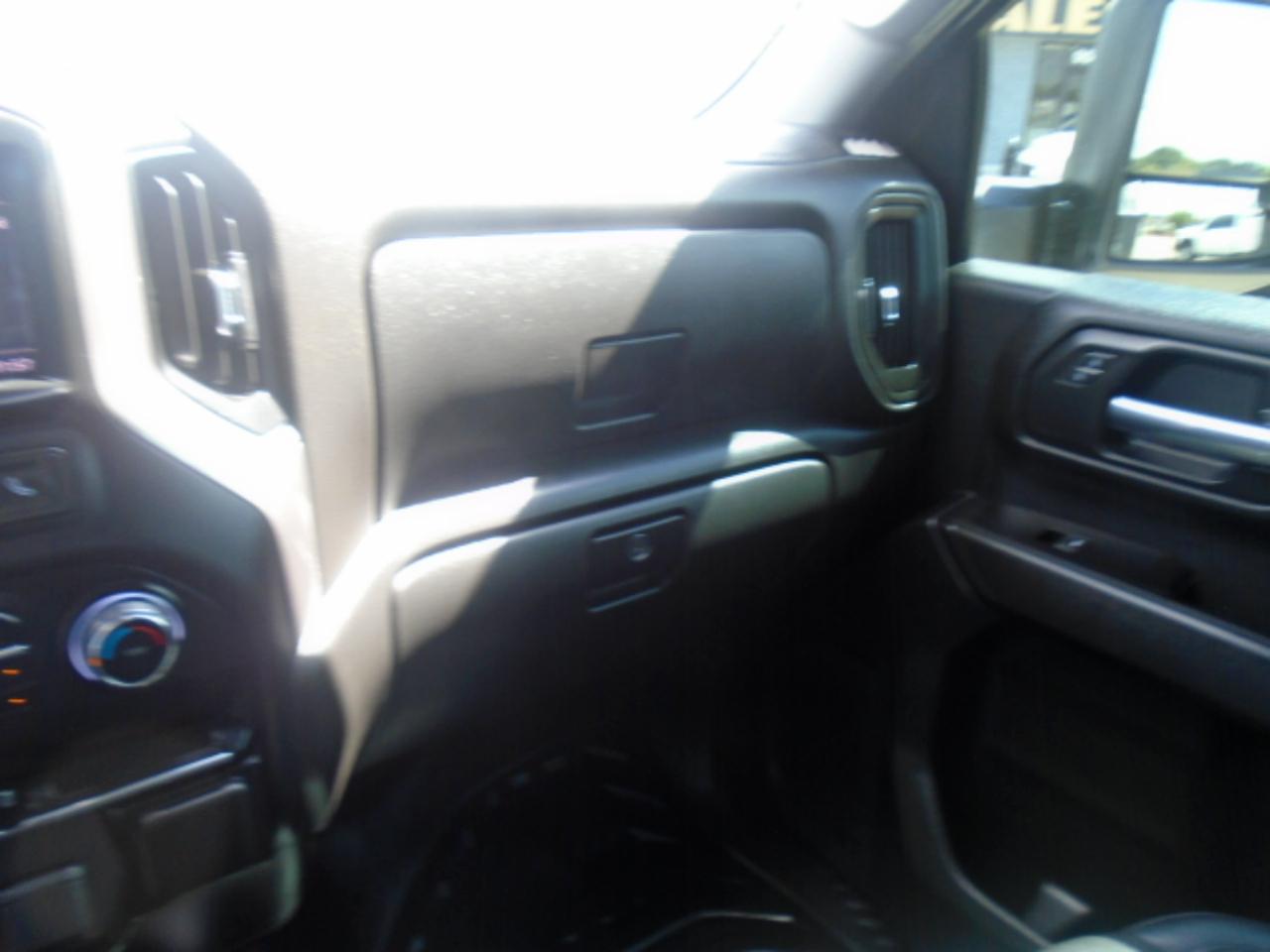 Chevrolet Silverado 3500HD Work Truck Crew Cab 4WD 2024