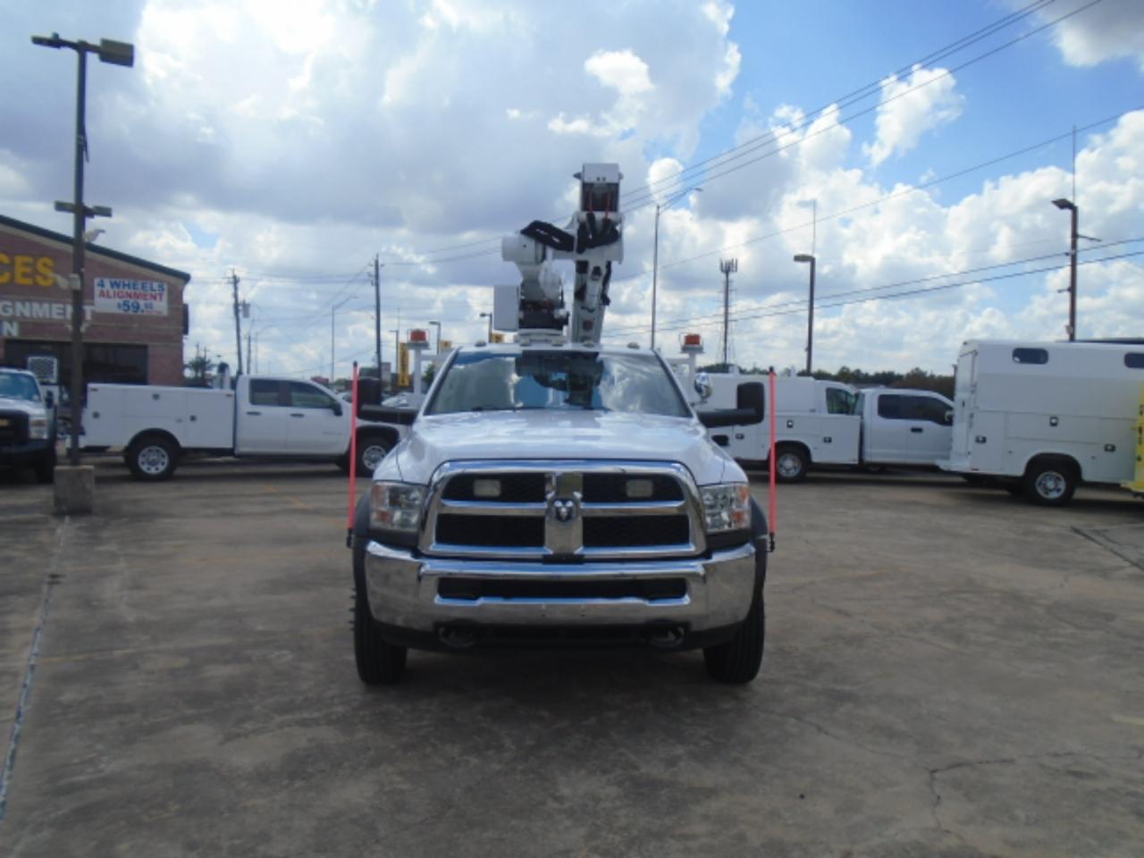 RAM 5500 Regular Cab 4WD DRW 2018