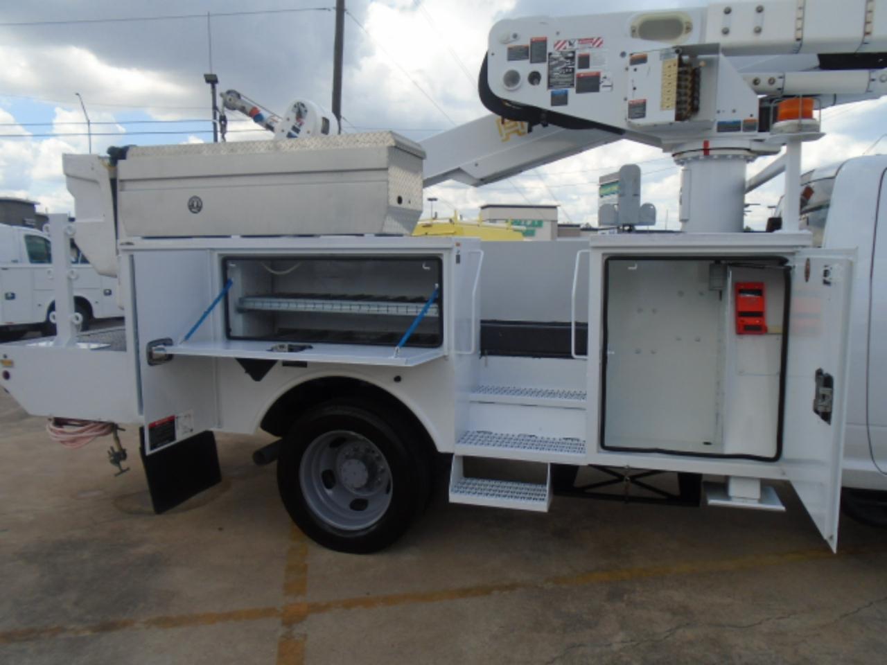 RAM 5500 Regular Cab 4WD DRW 2018