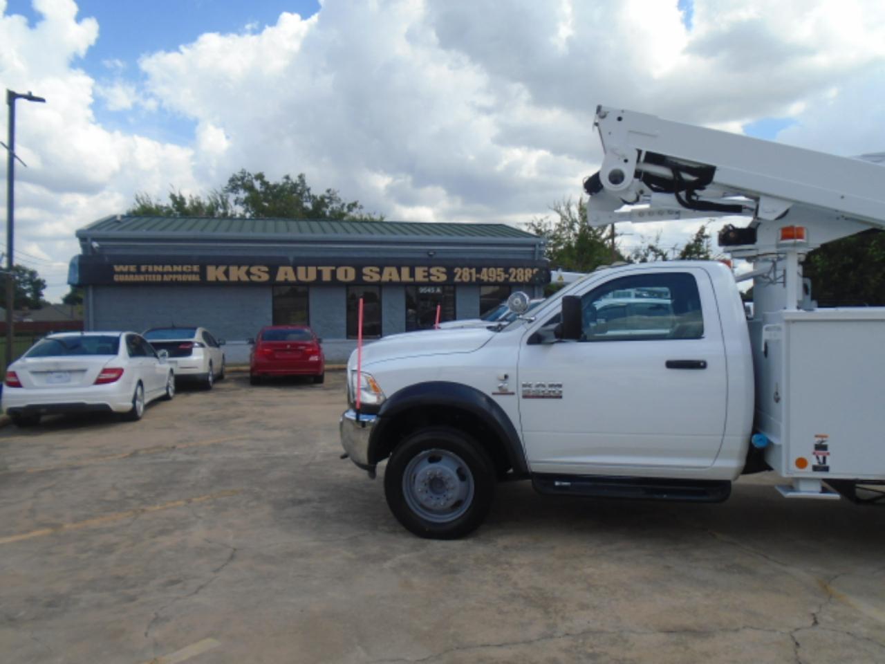 RAM 5500 Regular Cab 4WD DRW 2018
