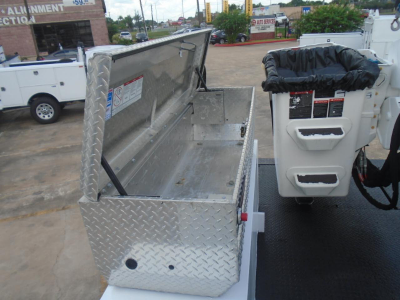 RAM 5500 Regular Cab 4WD DRW 2018