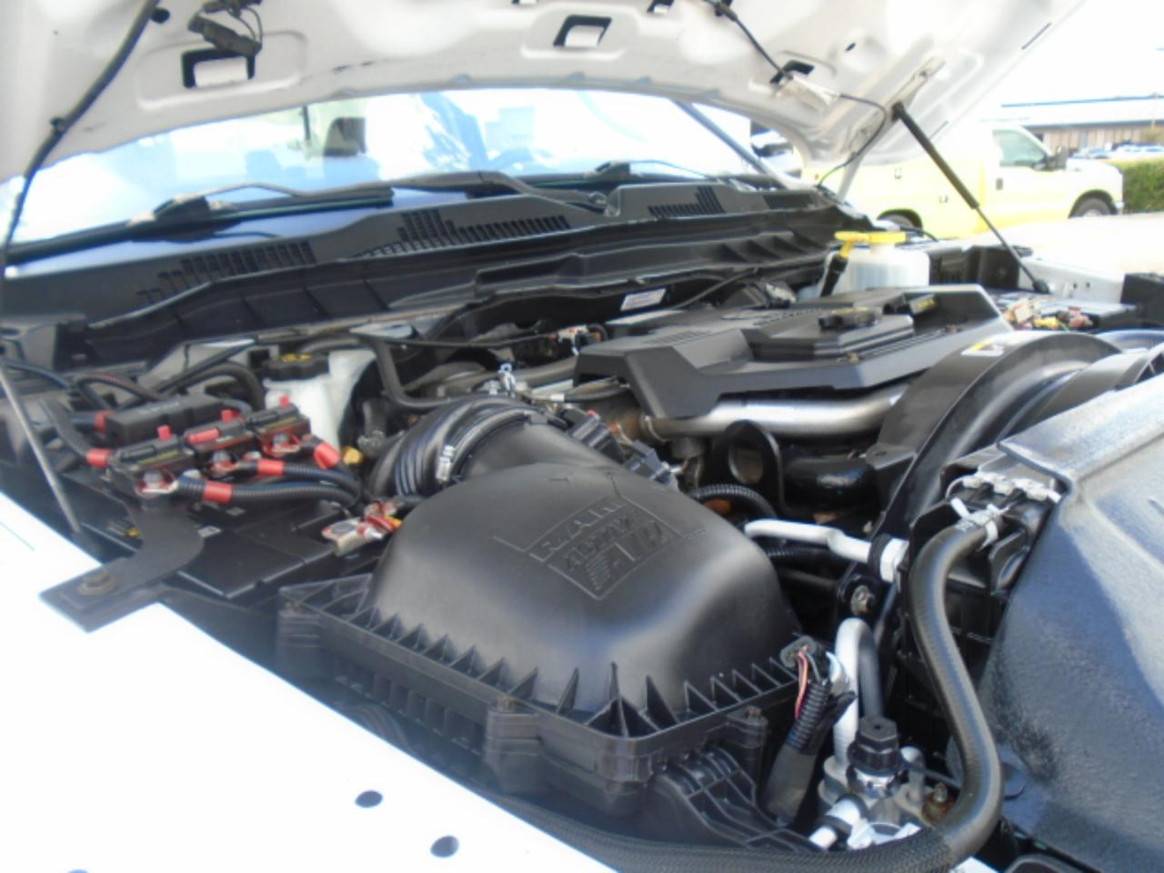RAM 5500 Regular Cab 4WD DRW 2018