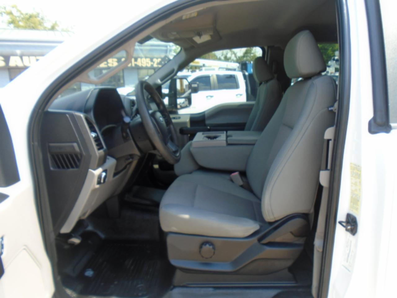 Ford F-350 SD XL SuperCab 2WD 2019