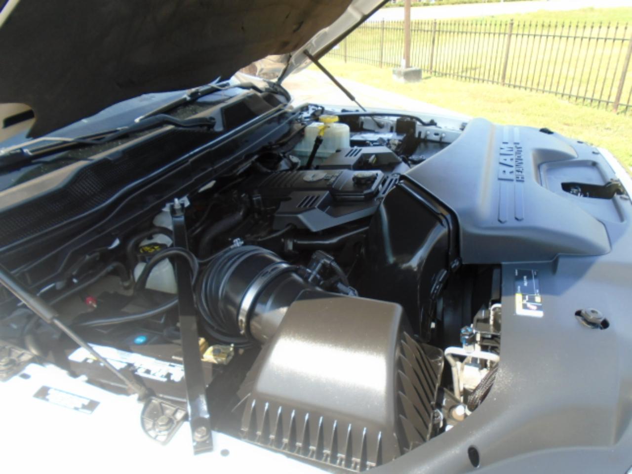 RAM 5500 Crew Cab LWB 4WD DRW 2019