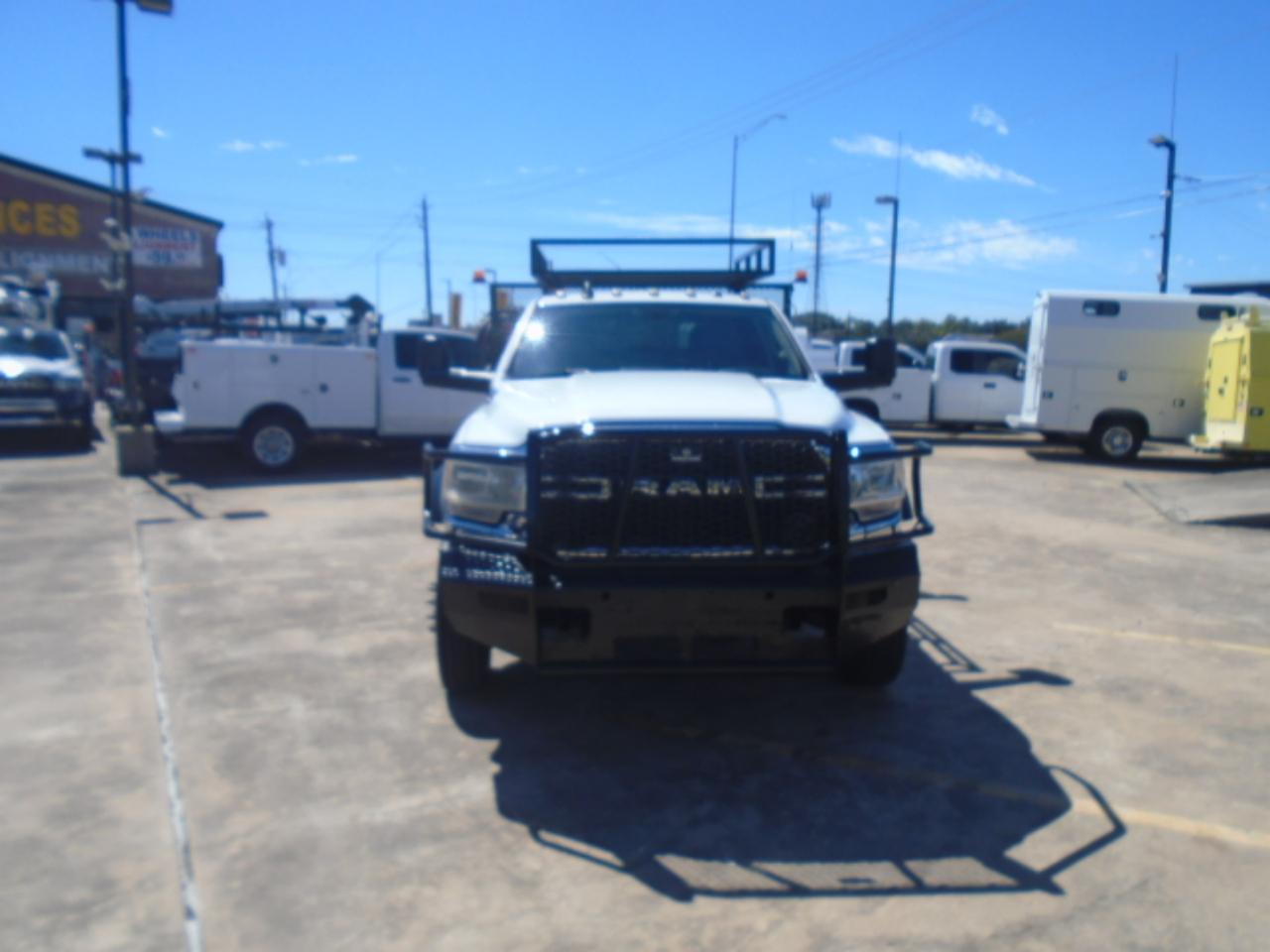 RAM 5500 Crew Cab LWB 4WD DRW 2019