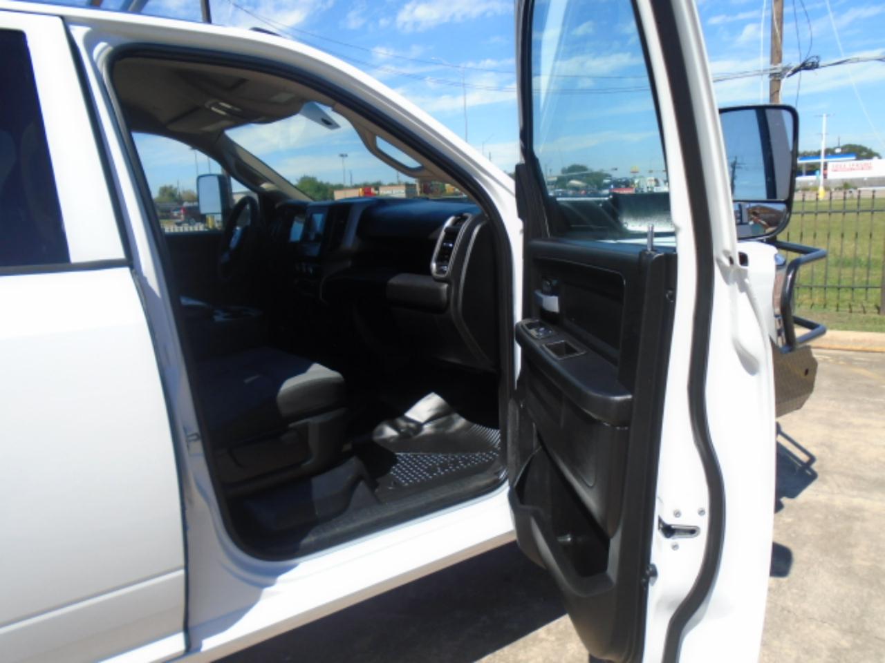 RAM 5500 Crew Cab LWB 4WD DRW 2019