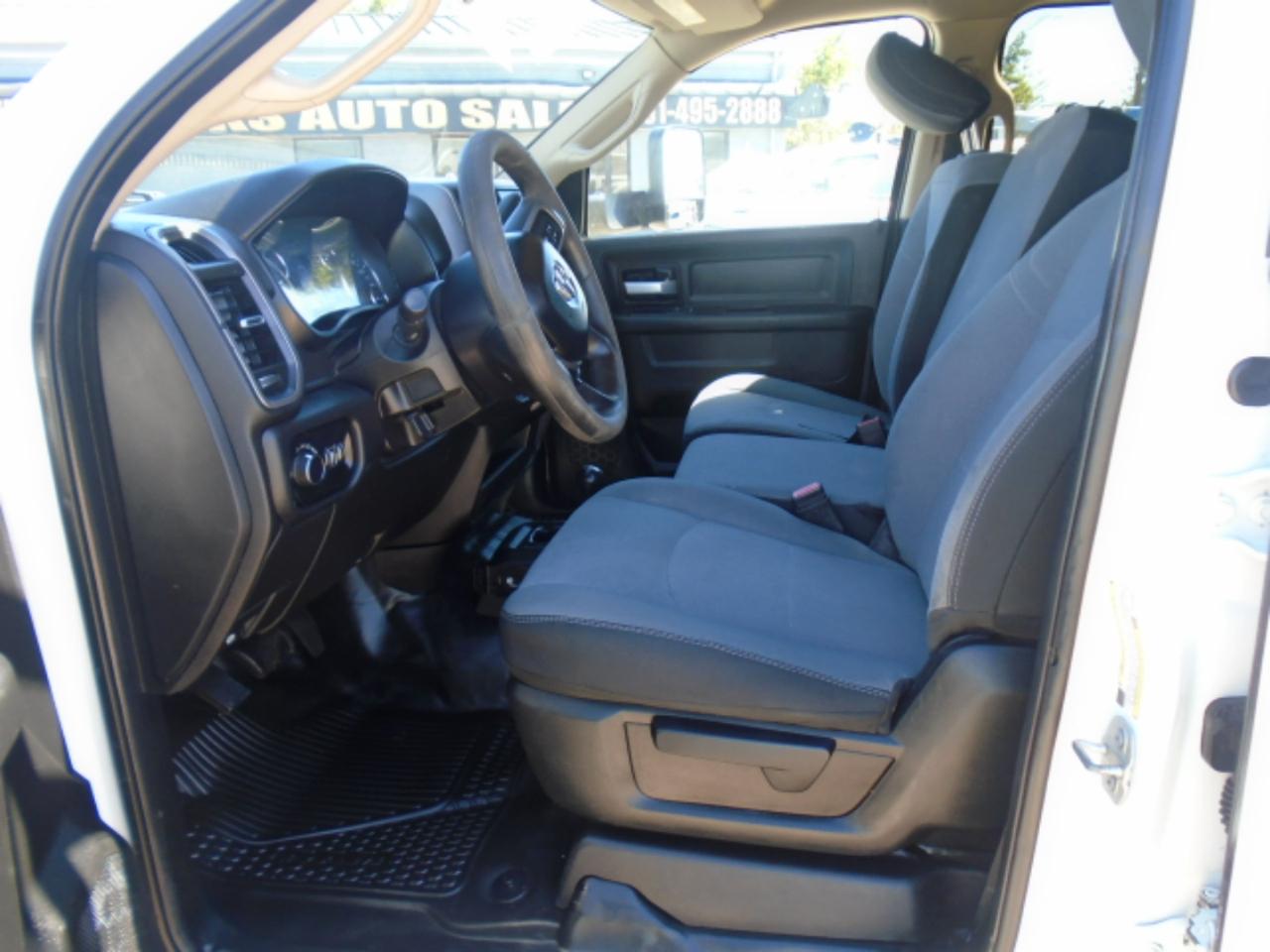 RAM 5500 Crew Cab LWB 4WD DRW 2019
