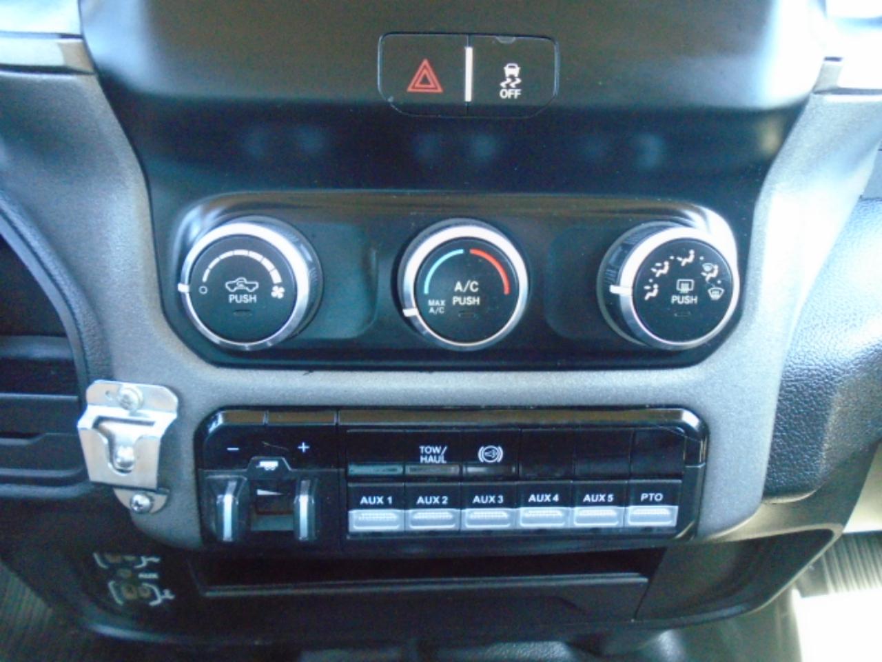 RAM 5500 Crew Cab LWB 4WD DRW 2019
