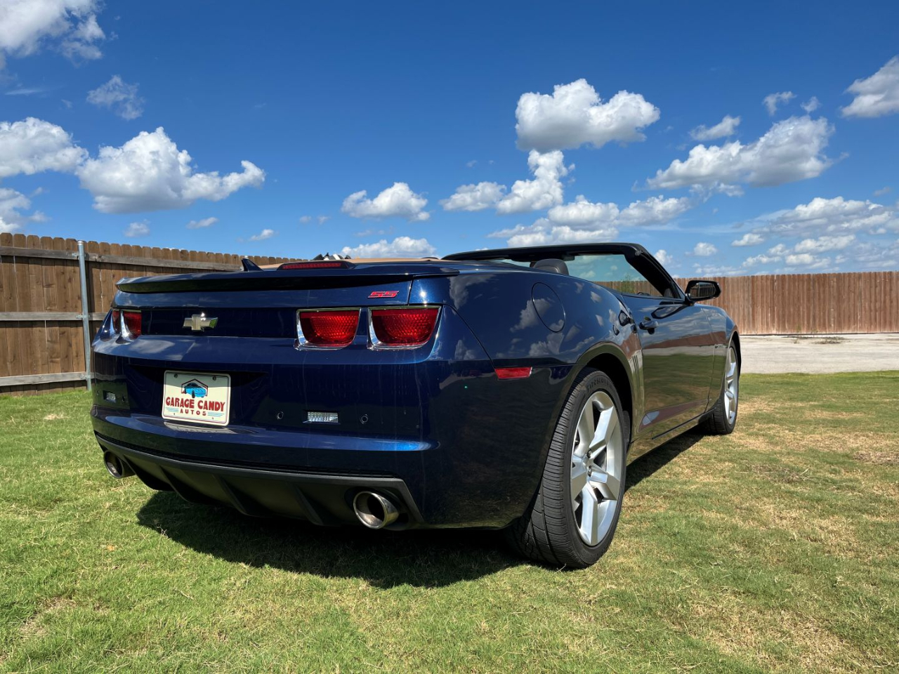 Chevrolet Camaro Convertible 2SS 2011