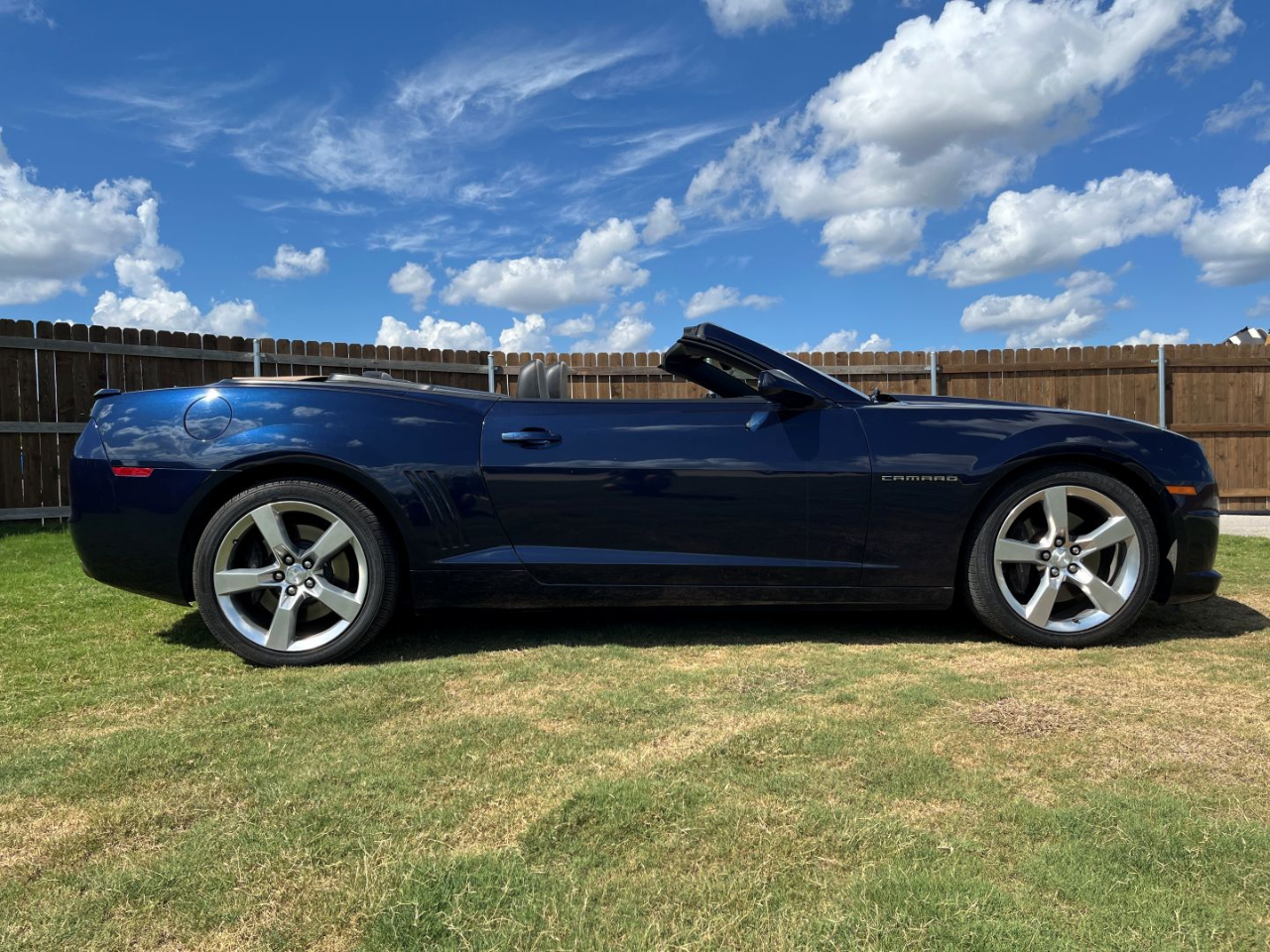 Chevrolet Camaro Convertible 2SS 2011