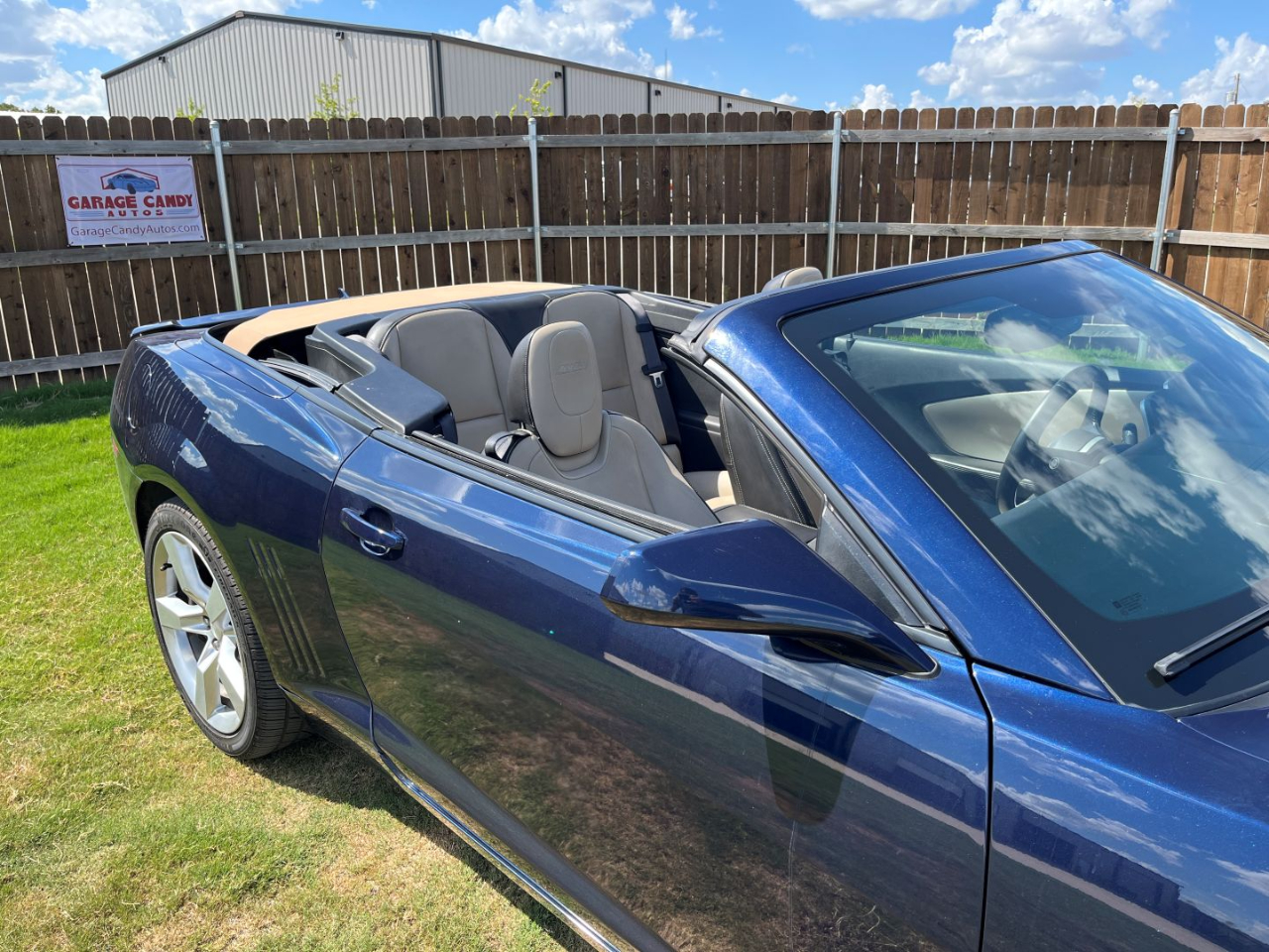 Chevrolet Camaro Convertible 2SS 2011