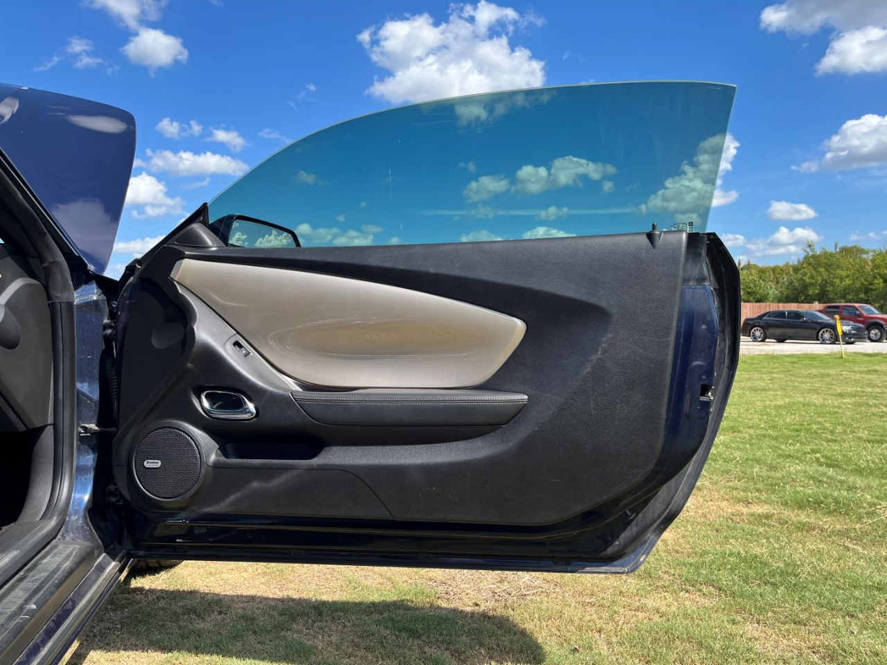 Chevrolet Camaro Convertible 2SS 2011