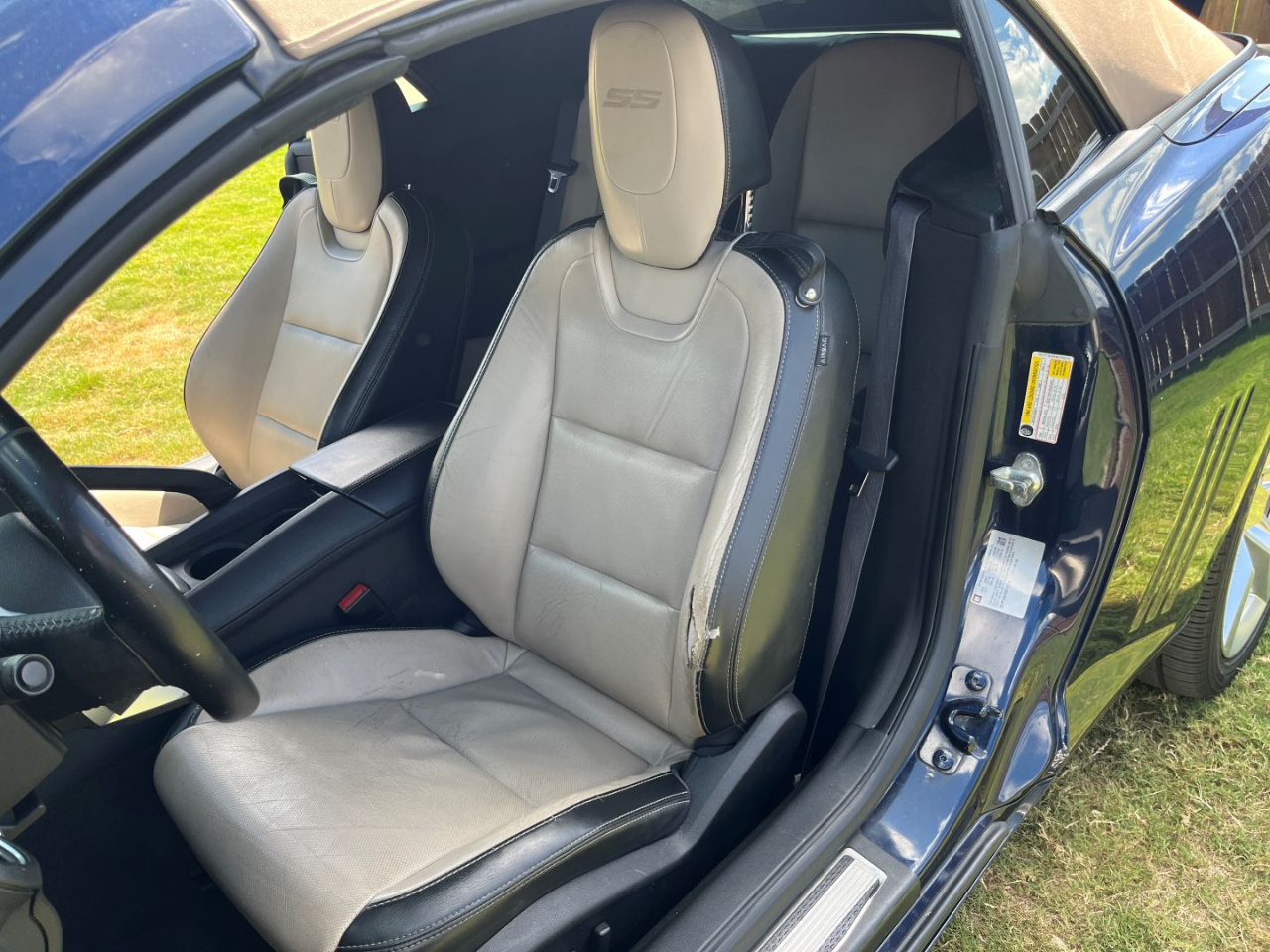 Chevrolet Camaro Convertible 2SS 2011