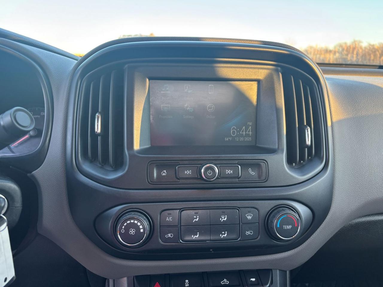 Chevrolet Colorado Work Truck Ext. Cab 4WD 2017