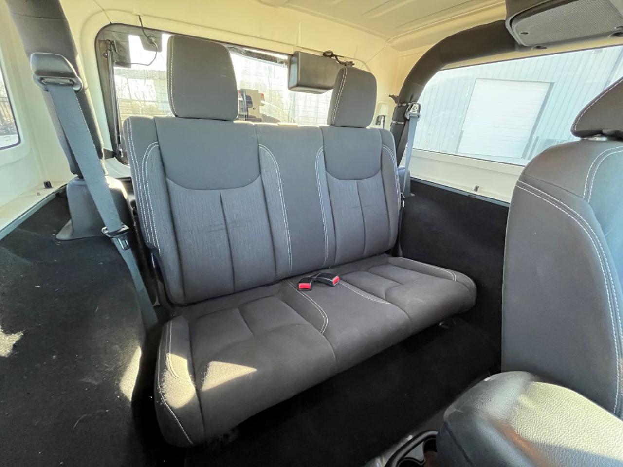 Jeep Wrangler Rubicon 4WD 2015