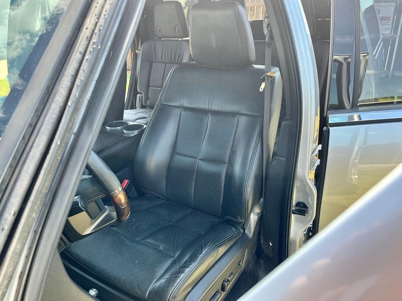 Lincoln Navigator 2WD 2012