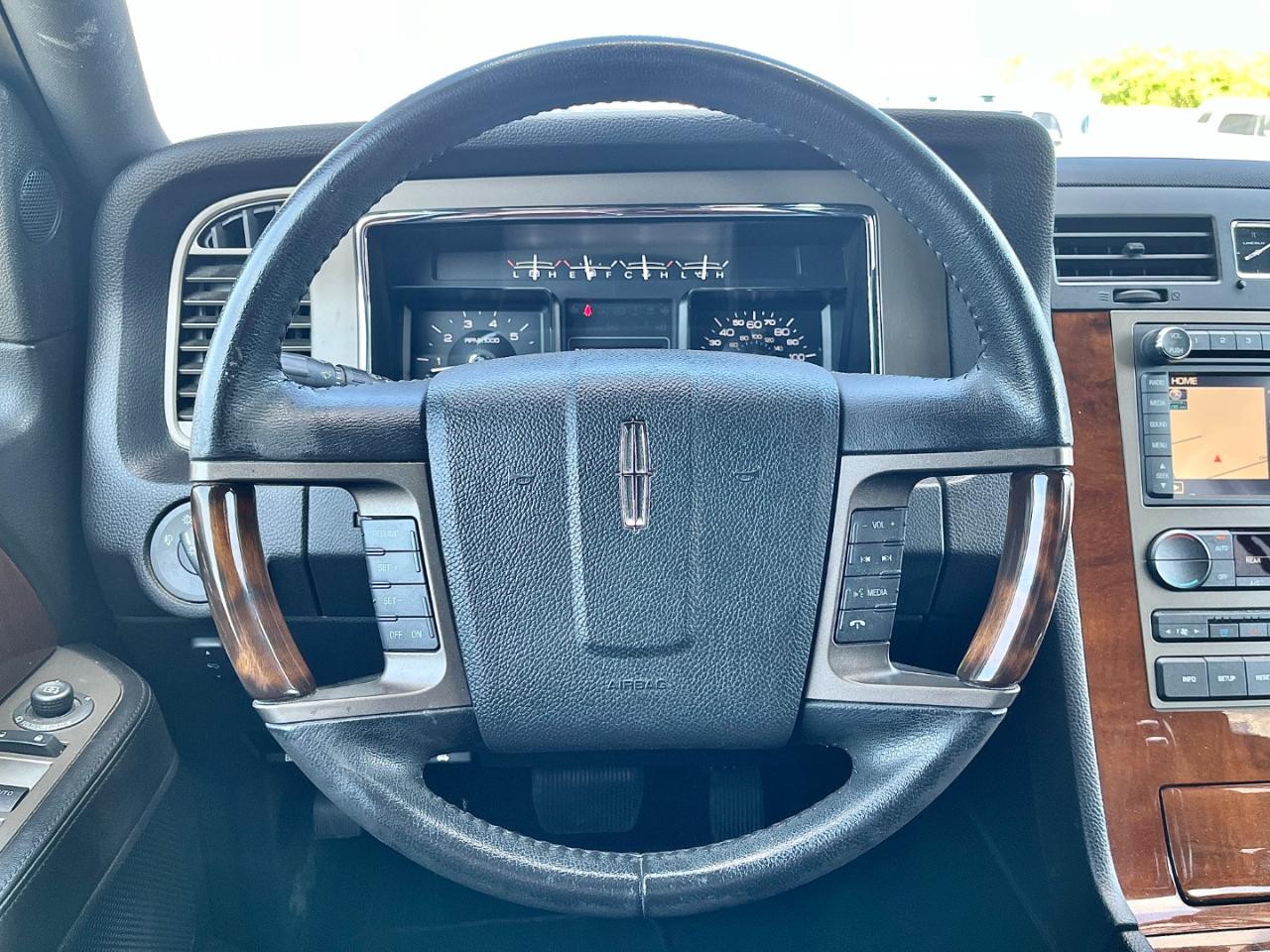 Lincoln Navigator 2WD 2012