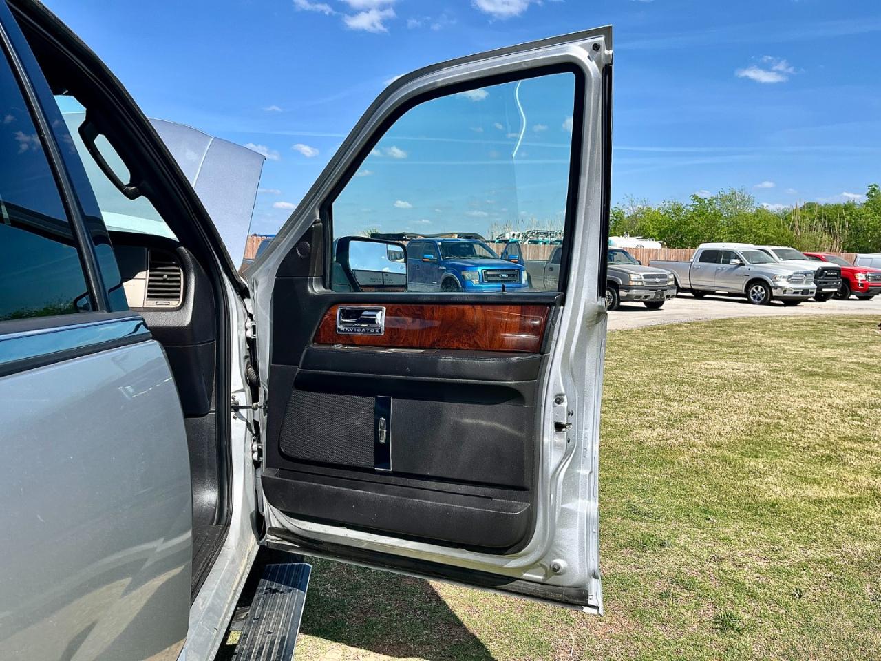 Lincoln Navigator 2WD 2012