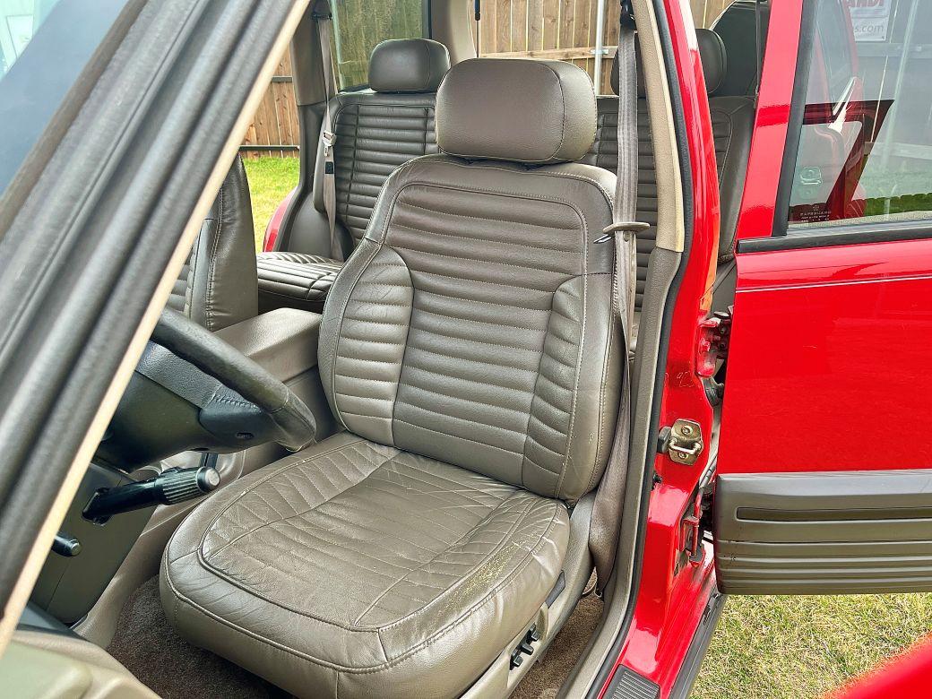 Jeep Grand Cherokee 4dr Laredo 1995