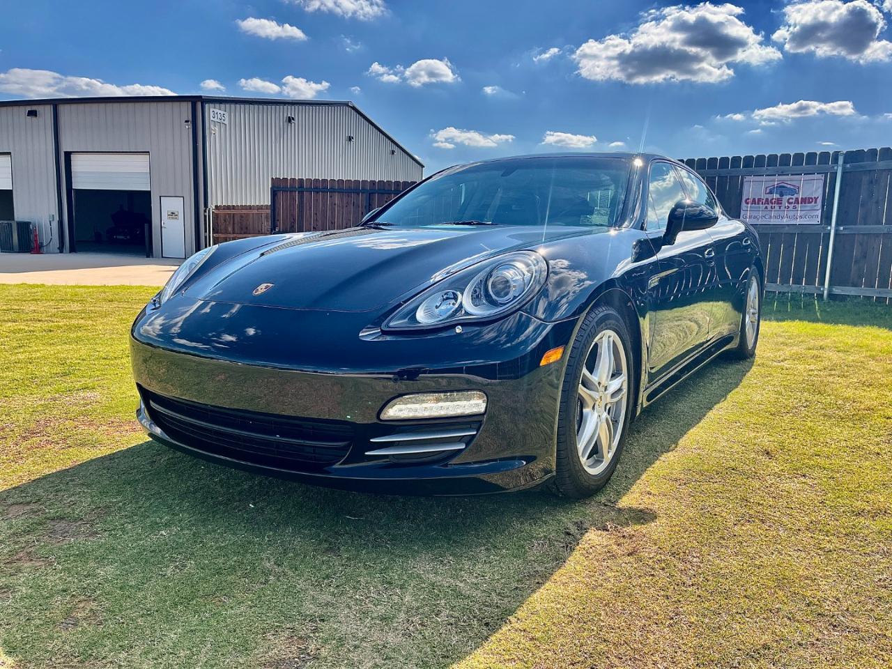 2011 Porsche Panamera 4's photo