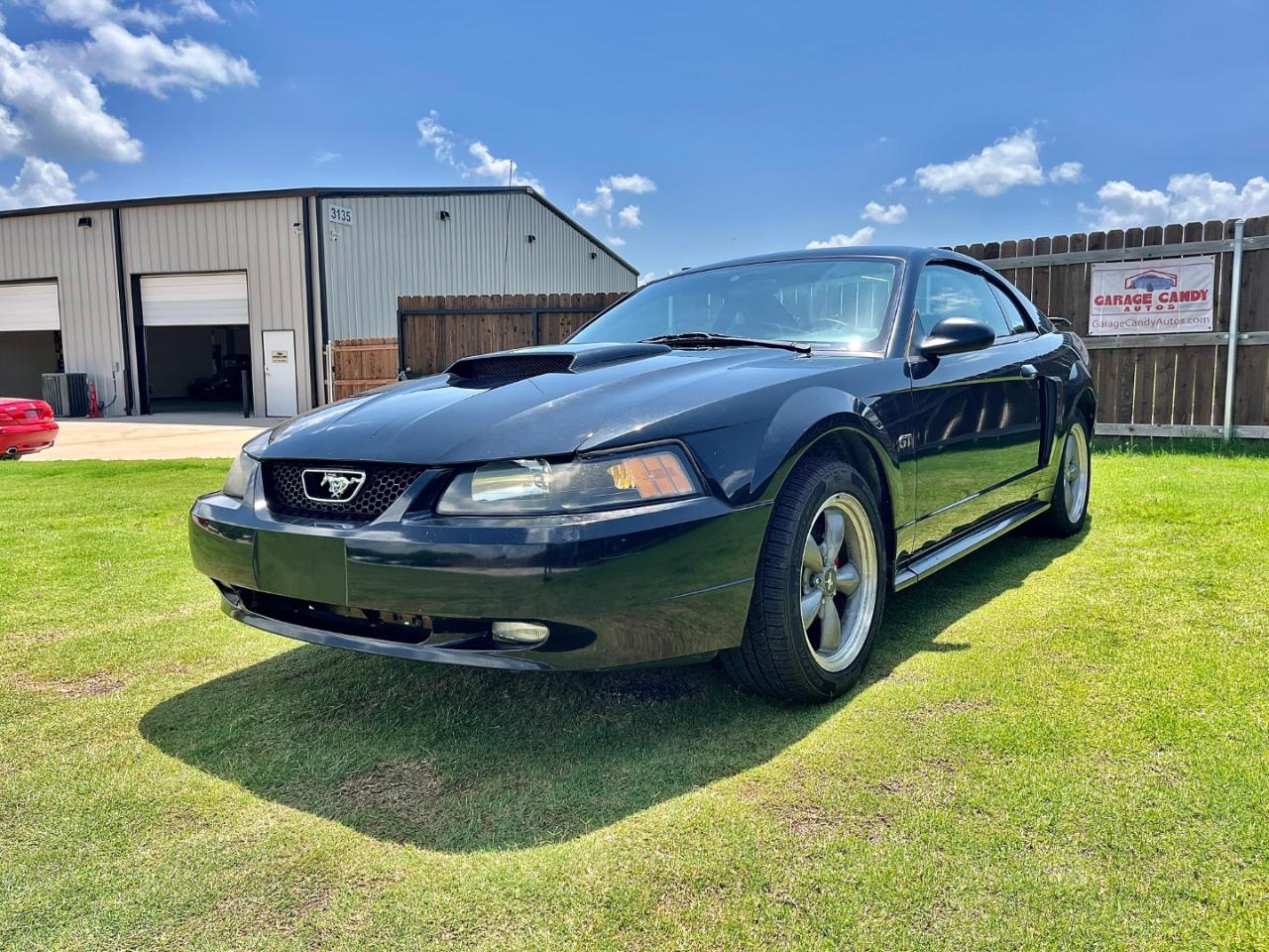 Ford Mustang 2dr Cpe GT Deluxe 2001