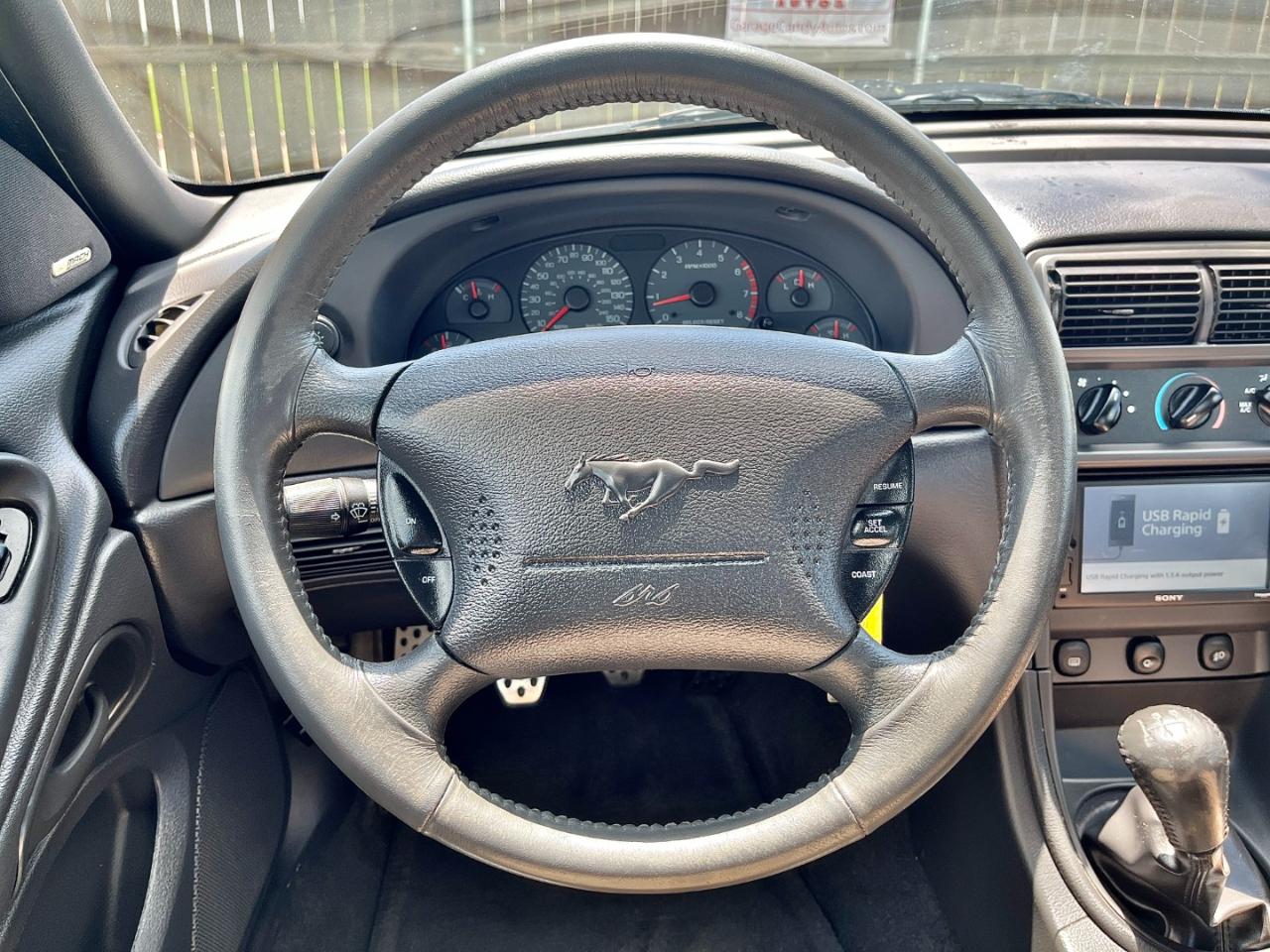 Ford Mustang 2dr Cpe GT Deluxe 2001