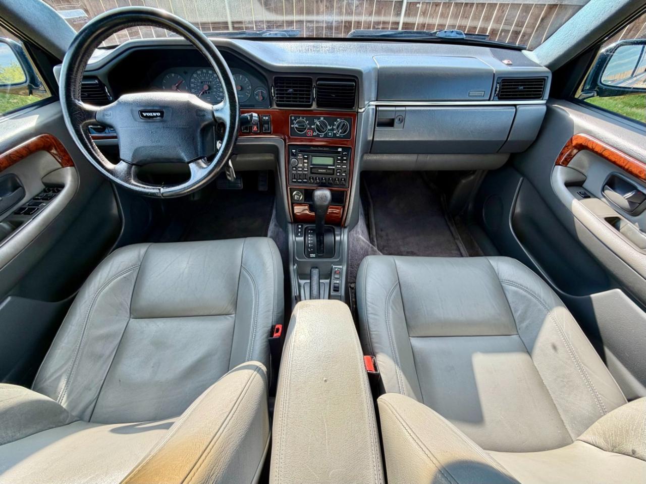 Volvo 960 4dr Sdn 1996