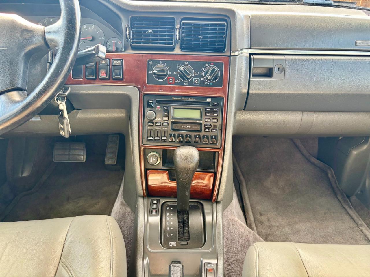 Volvo 960 4dr Sdn 1996