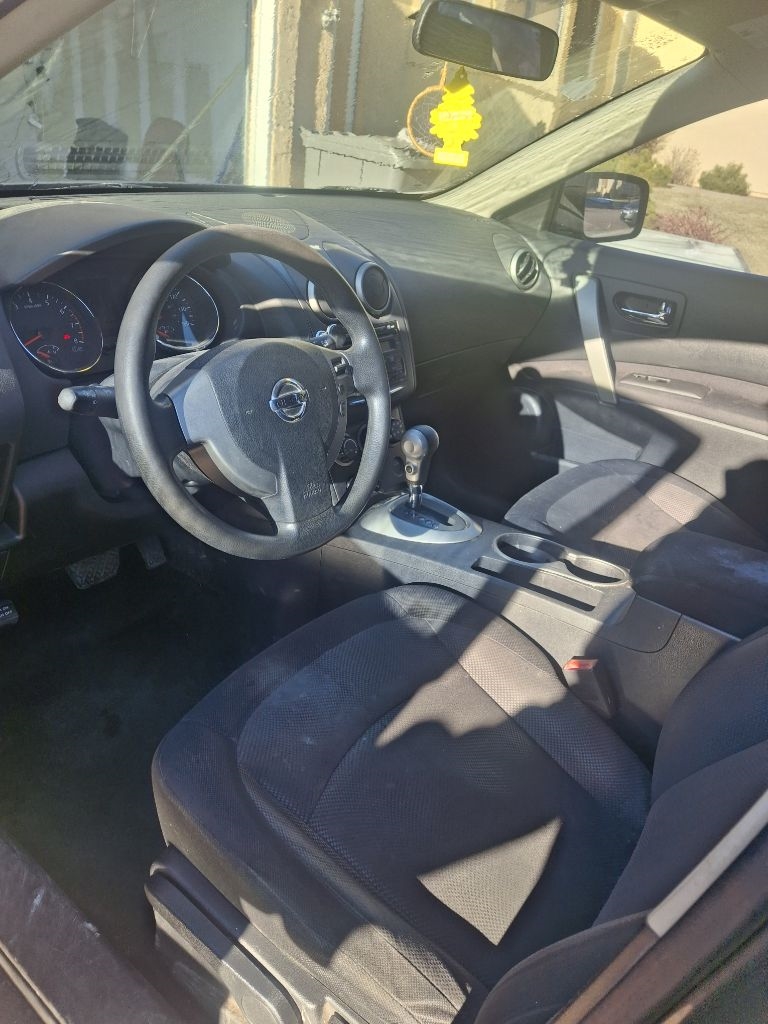 Nissan Rogue S 2WD 2011