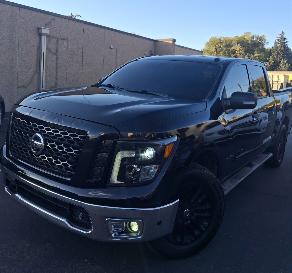 Nissan Titan S Crew Cab 4WD 2019 Nissan Titan S Crew Cab 4WD 2019