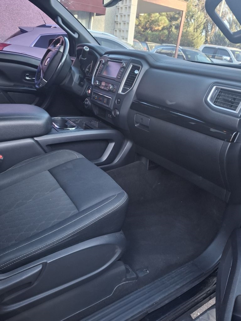 Nissan Titan S Crew Cab 4WD 2019 Nissan Titan S Crew Cab 4WD 2019