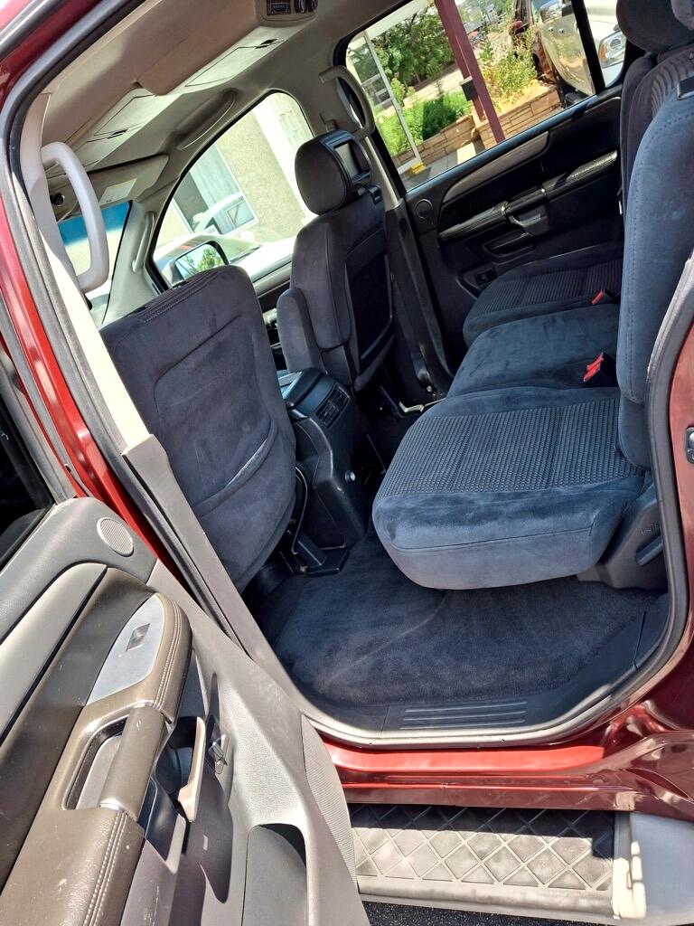 Nissan Armada SV 4WD 2011 Nissan Armada SV 4WD 2011