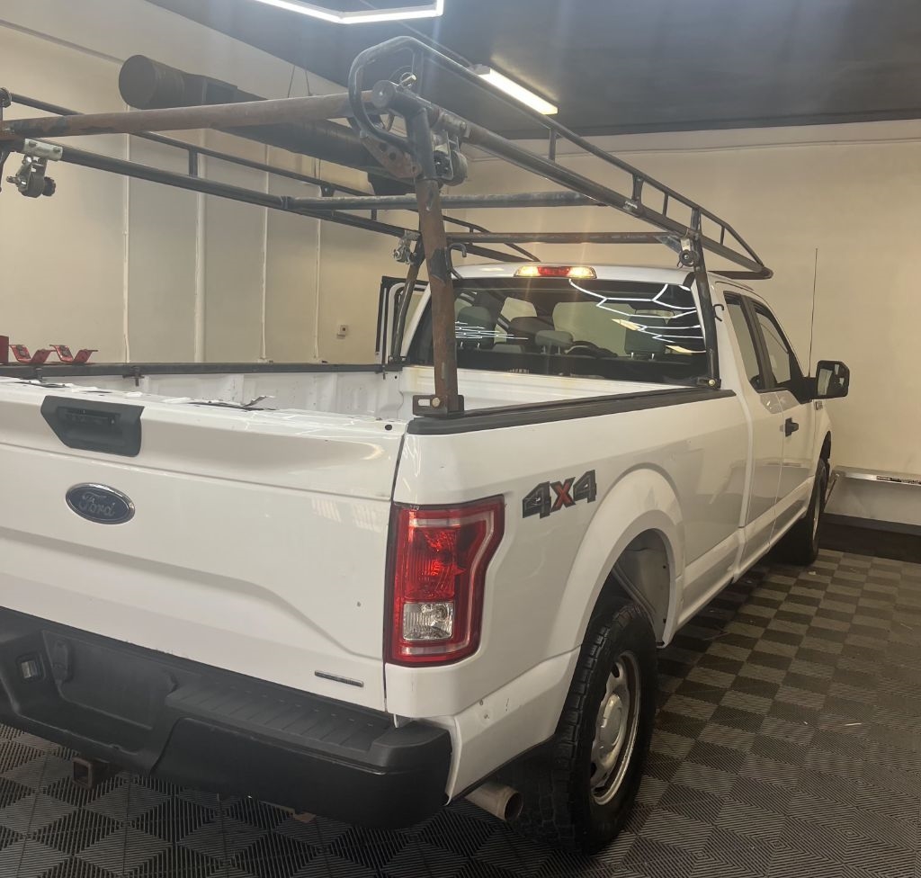 Ford F-150 XL SuperCab 8-ft. Bed 4WD 2016 Ford F-150 XL SuperCab 8-ft. Bed 4WD 2016