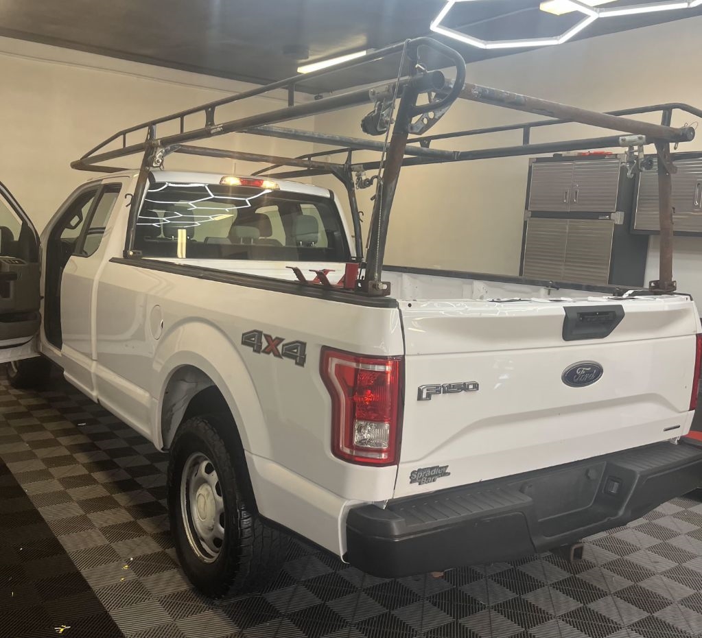 Ford F-150 XL SuperCab 8-ft. Bed 4WD 2016 Ford F-150 XL SuperCab 8-ft. Bed 4WD 2016