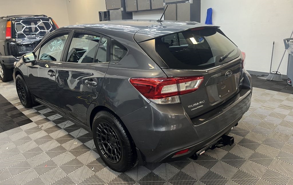 Subaru Impreza 2.0i CVT 5-Door 2018 Subaru Impreza 2.0i CVT 5-Door 2018