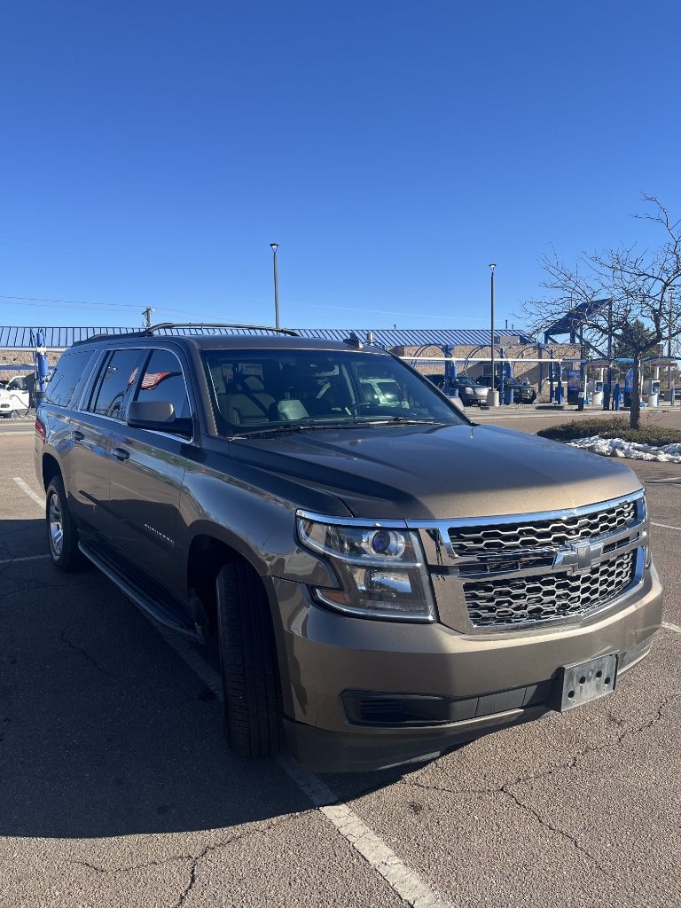Chevrolet Suburban LT 4WD 2016