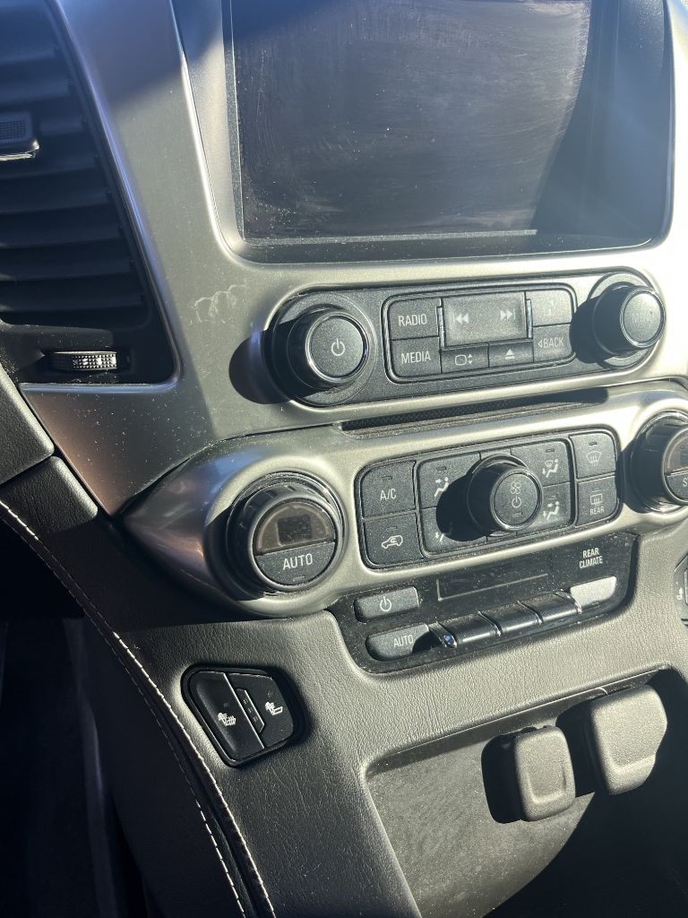 Chevrolet Suburban LT 4WD 2016