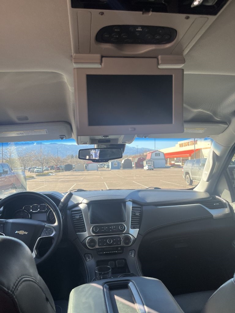 Chevrolet Suburban LT 4WD 2016