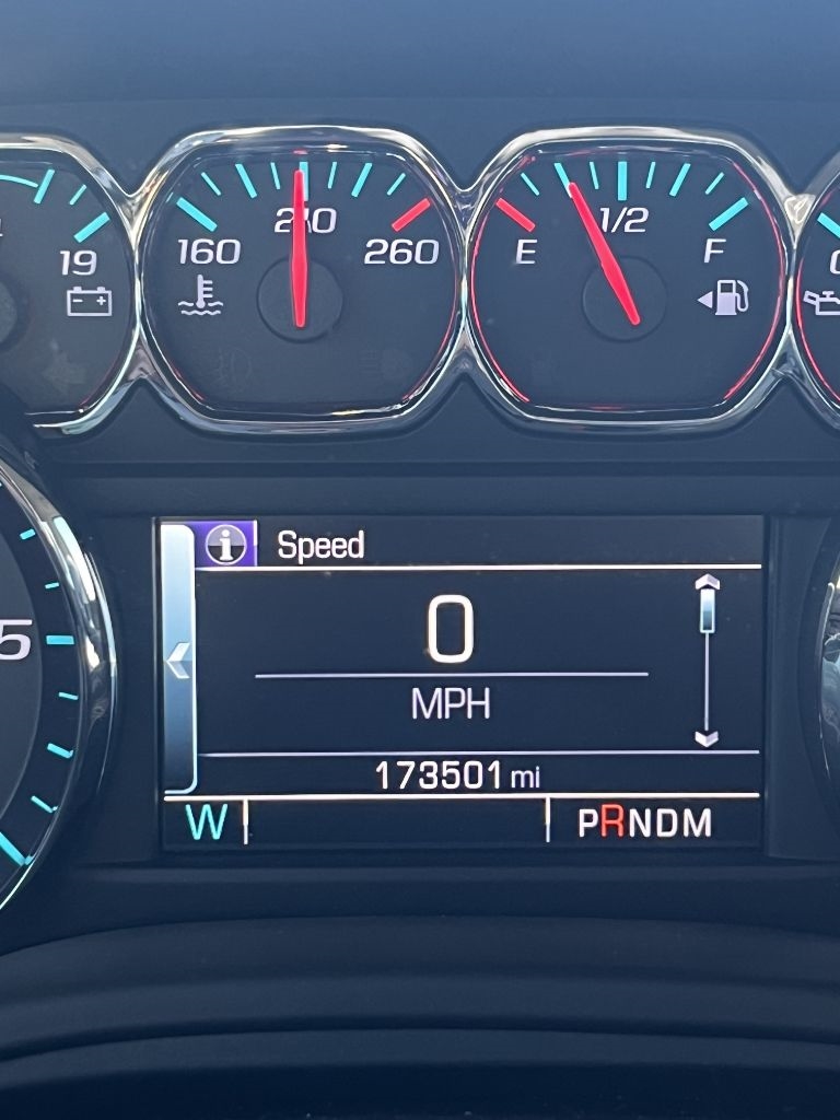 Chevrolet Suburban LT 4WD 2016